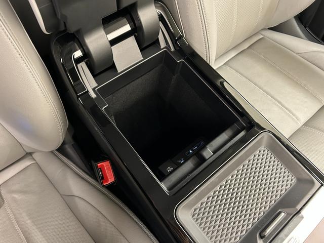 ディスカバリー HSE ワンオーナー MERIDIANスピーカー パノラマサンルーフ 純正ナビ 360°カメラ サイドステップ レザーシート シートヒーター 純正20インチAW AEB LDW BSA LEDヘッドライト(20枚目)