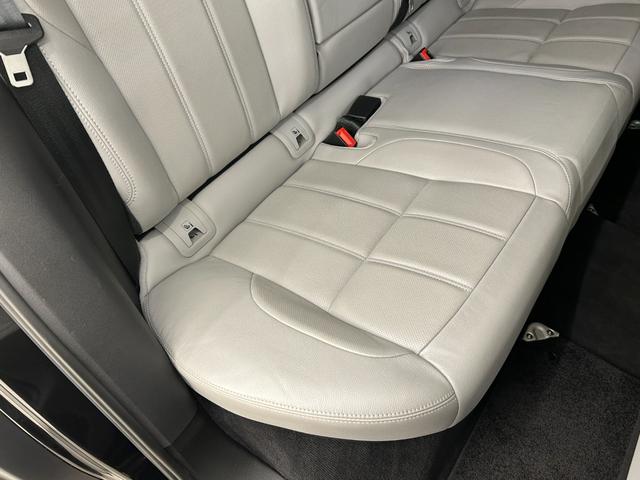 ディスカバリー HSE ワンオーナー MERIDIANスピーカー パノラマサンルーフ 純正ナビ 360°カメラ サイドステップ レザーシート シートヒーター 純正20インチAW AEB LDW BSA LEDヘッドライト(29枚目)