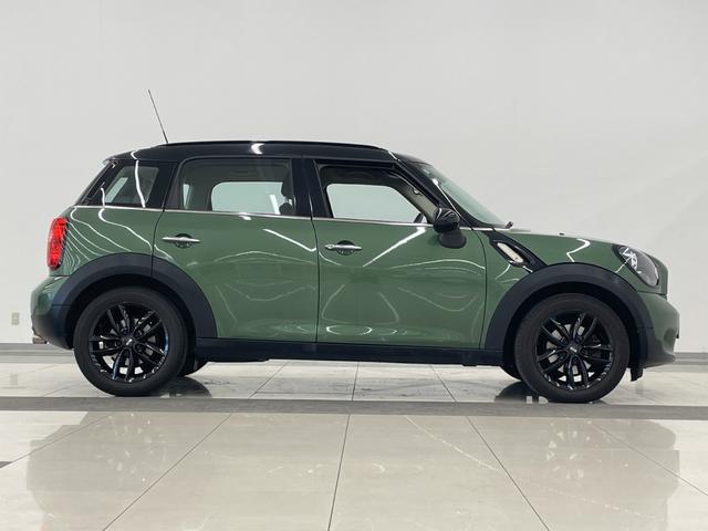 ＭＩＮＩ クーパーＤ　クロスオーバー　アンビエントライト　純正ＣＤプレイヤー　オートエアコン　オートライト　レインセンサー　フォグライト　バイキセノンヘッドライト　ＥＴＣ　ミニ純正ドラレコ　ＡＵＸ　ルーフレール　ＤＳＣ　スタッドレス車載（46枚目）