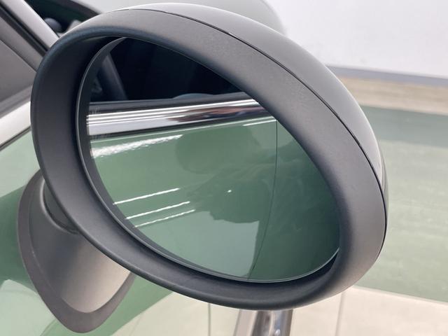 ＭＩＮＩ クーパーＤ　クロスオーバー　アンビエントライト　純正ＣＤプレイヤー　オートエアコン　オートライト　レインセンサー　フォグライト　バイキセノンヘッドライト　ＥＴＣ　ミニ純正ドラレコ　ＡＵＸ　ルーフレール　ＤＳＣ　スタッドレス車載（48枚目）