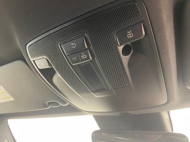 Aクラス A180 ブルーエフィシェンシー AMGエクスクルーシブパッケージ シートヒーター レザーシート クライメイトコントロール コンビニエンスオープン リバースポジション クルコン バックカメラ 純正ナビ Bluetooth(21枚目)