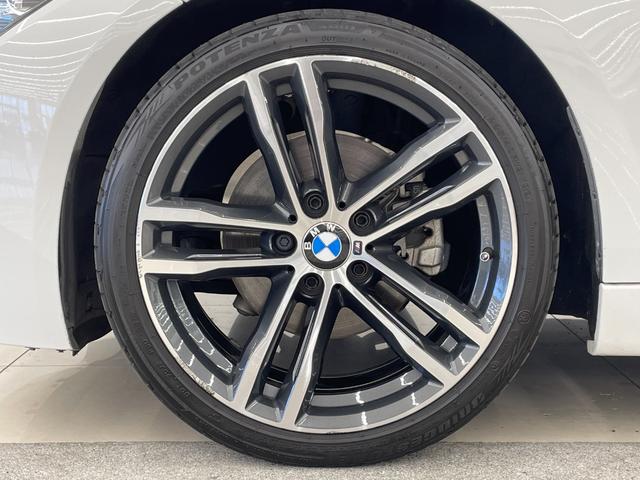 ３シリーズ ３２０ｄ　Ｍスポーツ　エディションシャドー　１３００台限定車　黒革　ＡＣＣ　ＨＤＤナビ　純正１９ＡＷ　インテリＳＦＴ　ＣＤ　ＤＶＤ　ＢＴ　ＡＭ　ＦＭ　Ｂカメラ　前席Ｐシート　前席シートＨ　前後ＰＤＣ　ＥＴＣ　ブラックキドニーグリル　ＬＥＤ（62枚目）