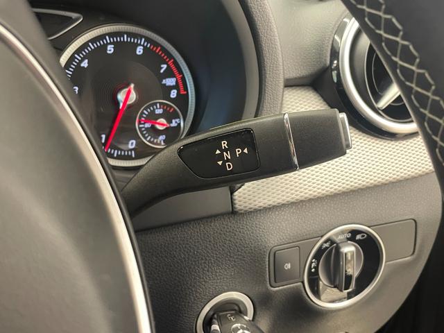Ｂクラス Ｂ１８０　レーダーセーフティＰＫＧ　ハーフレザー　シートヒーター　純正ナビ　フルセグ　リアビューカメラ　ＡＣＣ　ＬＫＡ　ＢＳＭ　ダイナミックセレクト　ＬＥＤヘッドライト　アイドリングストップ　純正１７インチＡＷ（10枚目）