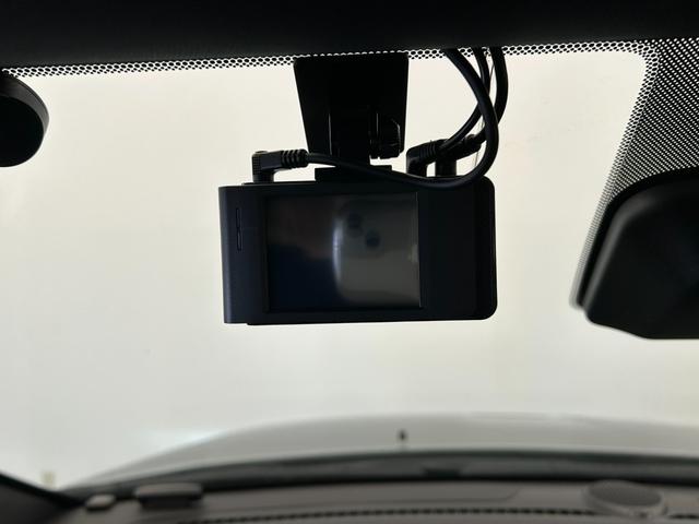ジープ・グランドチェロキー リミテッド　４ＷＤ　ＥＴＣ　横滑り防止装置　エアバッグ　エアコン　パワーステアリング　パワーウィンドウ　ＡＢＳ（22枚目）