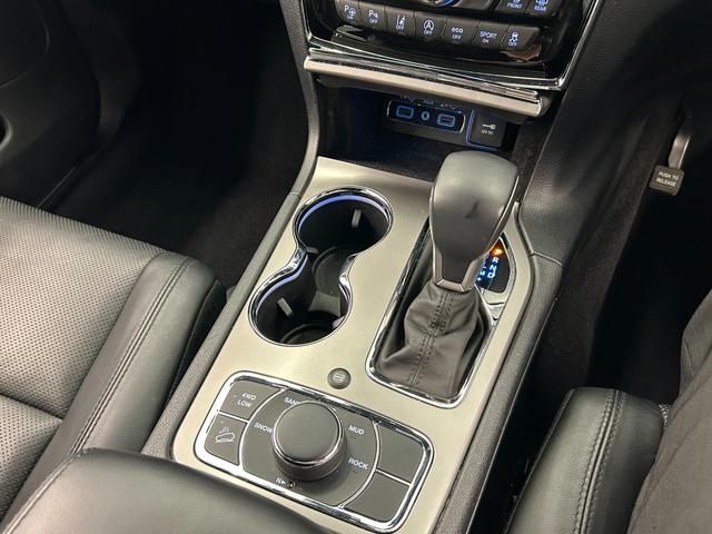 ジープ・グランドチェロキー リミテッド　４ＷＤ　ＥＴＣ　横滑り防止装置　エアバッグ　エアコン　パワーステアリング　パワーウィンドウ　ＡＢＳ（23枚目）