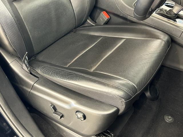 ジープ・グランドチェロキー リミテッド　４ＷＤ　ＥＴＣ　横滑り防止装置　エアバッグ　エアコン　パワーステアリング　パワーウィンドウ　ＡＢＳ（30枚目）
