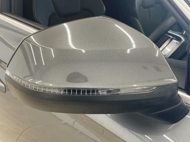 Ｑ５ ４０ＴＤＩクワトロ　スポーツ　Ｓ－Ｌｉｎｅパッケージ　バーチャルＣＰ　マトリクスＬＥＤ　アダプティブハイビームＡ　ハーフレザー　シートヒーター　ＰＷシート　純正ナビ　３６０°カメラ　ＴＶ　ＡＣＣ　ＬＫＡ　ＢＳＭ　　１９インチＡＷ（59枚目）