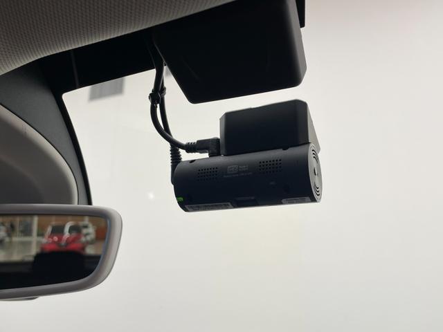 Ｔ－クロス ＴＳＩ　１ｓｔプラス　オールインセーフティ　ＡＣＣ　ＬＫＡ　ＢＳＭ　リアトラックアラート　純正ナビ　リアビューカメラ　ＴＶ　ＡｐｐｌｅＣａｒＰｌａｙ　ＬＥＤヘッドライト　ハイビームＡ　駐車支援システム　純正１８インチＡＷ（26枚目）