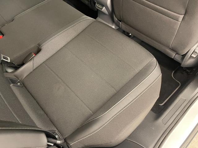 Ｔ－クロス ＴＳＩ　１ｓｔプラス　オールインセーフティ　ＡＣＣ　ＬＫＡ　ＢＳＭ　リアトラックアラート　純正ナビ　リアビューカメラ　ＴＶ　ＡｐｐｌｅＣａｒＰｌａｙ　ＬＥＤヘッドライト　ハイビームＡ　駐車支援システム　純正１８インチＡＷ（35枚目）