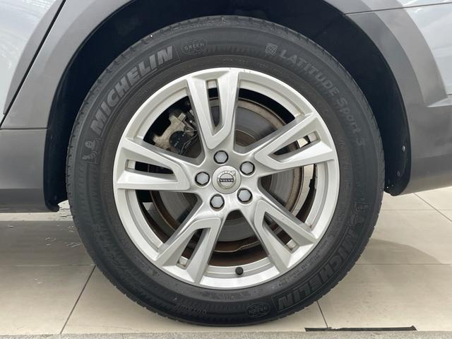 V90 クロスカントリー T5 AWD モメンタム ブラウンレザー シートH PWシート 全周囲カメラ パワーバックドア LEDライト Applecarplay Androidauto Pアシスト 純正ナビ BLIS 18インチAW Bluetooth(56枚目)