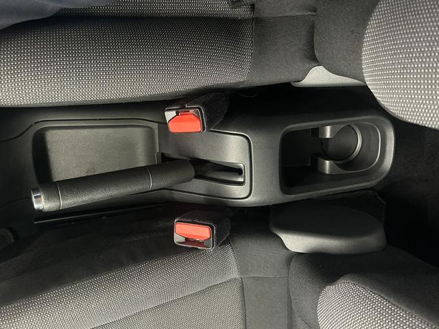 Ｃ３ シャイン　アクティブセーフティブレーキ　純正ナビ　バックカメラ　ＴＶ　ＡｐｐｌｅＣａｒＰｌａｙ　クルーズコントロール　ＢＳＭ　ＬＫＡ　インテリジェントハイビーム　パーキングセンサー　ＥＴＣ　１６インチＡＷ（22枚目）