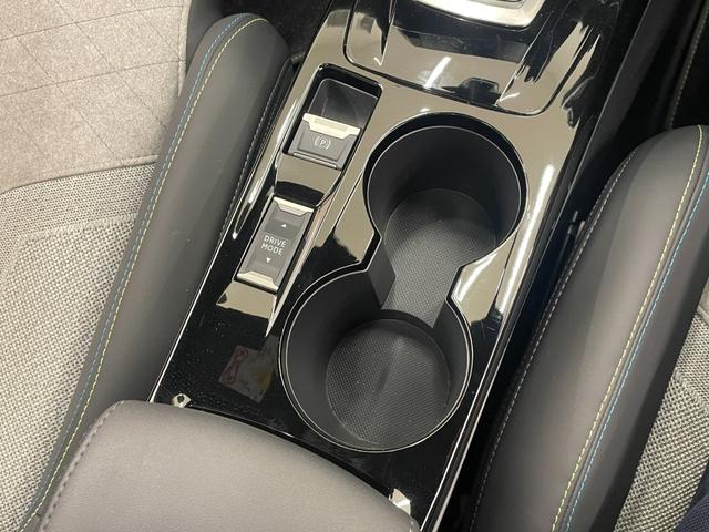 ご遠方の場合でも、下取り車両の金額を概算でお出しすることは可能でございます。車検証をお手元に、走行距離をご確認の上お問い合わせくださいませ。