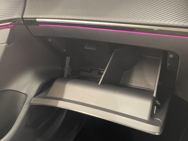 ＬＩＢＥＲＡＬＡは複数のメーカーのお車をワンストップで乗り比べしていただける輸入車ブランド店舗です。お気軽にお立ち寄りいただき心ゆくまでその性能をご堪能してください。