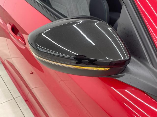 バックオーダーをご利用いただければ、希少なお車や、特定の装備のついたお車など、お客様からのご要望に応じて全国ネットワークからお探しさせて頂きます。