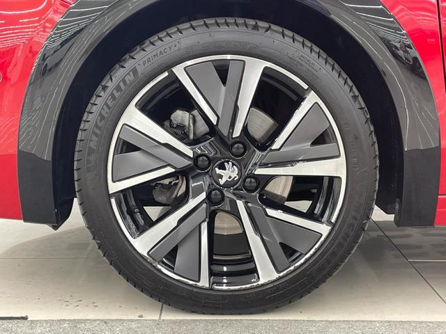 バックオーダーをご利用いただければ、希少なお車や、特定の装備のついたお車など、お客様からのご要望に応じて全国ネットワークからお探しさせて頂きます。