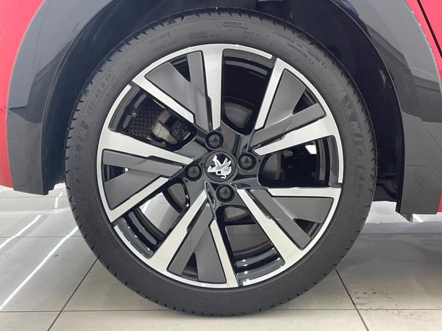 バックオーダーをご利用いただければ、希少なお車や、特定の装備のついたお車など、お客様からのご要望に応じて全国ネットワークからお探しさせて頂きます。