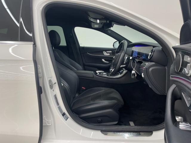 ＬＩＢＥＲＡＬＡではガリバーグループのネットワークを駆使し、全国から選りすぐりのプレミアムカーだけをご用意してお客様のご来店をお待ちしております。