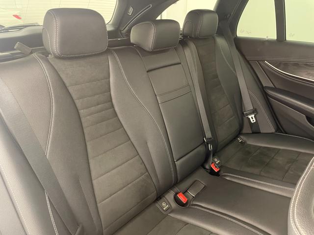 ＬＩＢＥＲＡＬＡではまず最初にコレクションボックスからお好みのコーヒーをお選びいただきます。お選びいただいたコーヒーにあわせて、担当のコーディネーターがプレミアムカーを提案いたします。