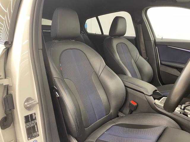 １シリーズ １１８ｉ　Ｍスポーツ　衝突軽減Ｂ　純正ｉＤｒｉｖｅ７　リアカメラ　後退アシスト　ＡｐｐｌｅＣａｒＰｌａｙ　ＡＣＣ　オートトランクゲート　コンフォートアクセス　ＬＥＤヘッドライト　ＰＤＣ　ハーフレザー　純正１８インチＡＷ（27枚目）