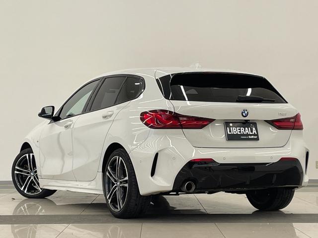 １シリーズ １１８ｉ　Ｍスポーツ　衝突軽減Ｂ　純正ｉＤｒｉｖｅ７　リアカメラ　後退アシスト　ＡｐｐｌｅＣａｒＰｌａｙ　ＡＣＣ　オートトランクゲート　コンフォートアクセス　ＬＥＤヘッドライト　ＰＤＣ　ハーフレザー　純正１８インチＡＷ（50枚目）