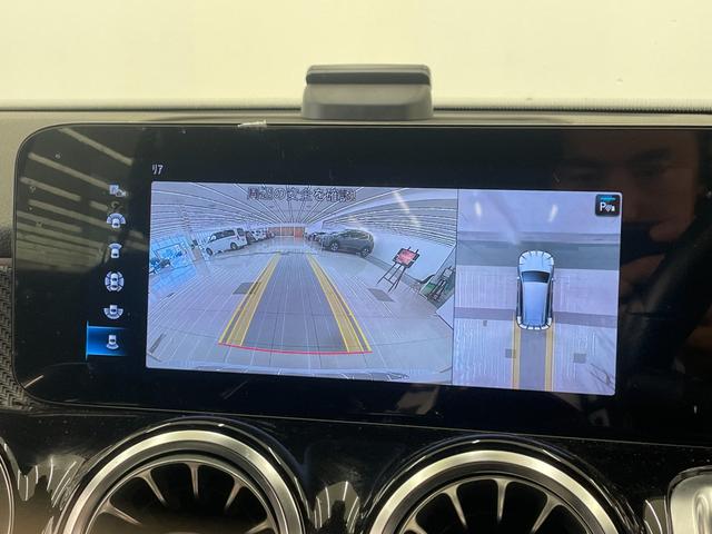 GLB GLB200d AMGライン レーダーセーフティP アドバンスドP ナビゲーションP 純正ナビ 360°カメラ 地デジ HUD ハーフレザー シートヒーター パワーシート パワーテールゲート マルチビームLED アンビエントライト(15枚目)