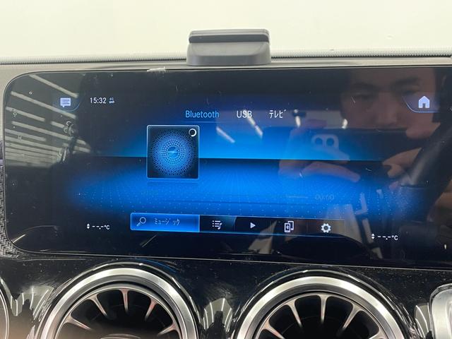 GLB GLB200d AMGライン レーダーセーフティP アドバンスドP ナビゲーションP 純正ナビ 360°カメラ 地デジ HUD ハーフレザー シートヒーター パワーシート パワーテールゲート マルチビームLED アンビエントライト(16枚目)