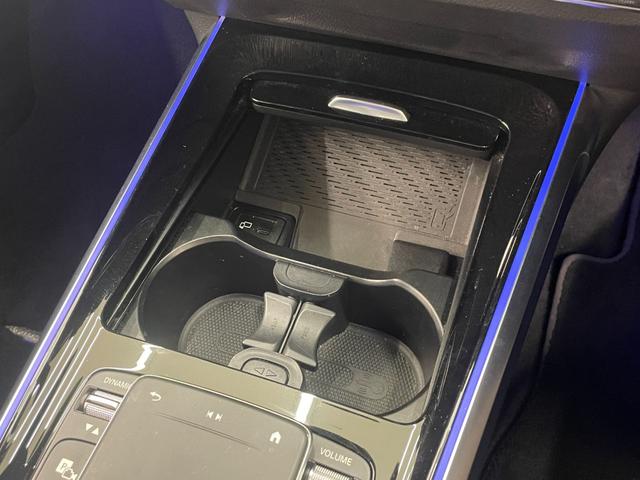 GLB GLB200d AMGライン レーダーセーフティP アドバンスドP ナビゲーションP 純正ナビ 360°カメラ 地デジ HUD ハーフレザー シートヒーター パワーシート パワーテールゲート マルチビームLED アンビエントライト(22枚目)