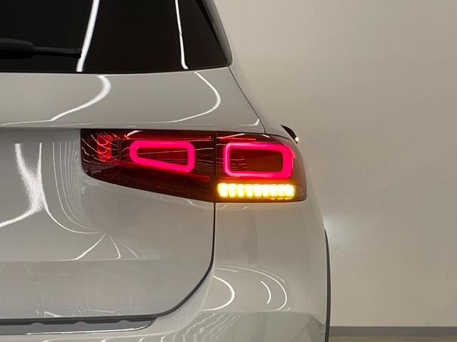 GLB GLB200d AMGライン レーダーセーフティP アドバンスドP ナビゲーションP 純正ナビ 360°カメラ 地デジ HUD ハーフレザー シートヒーター パワーシート パワーテールゲート マルチビームLED アンビエントライト(55枚目)