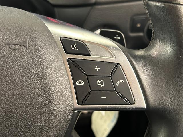Ｇクラス Ｇ３５０ｄ　ラグジュアリーＰＫＧ　サンルーフ　黒革シート　純正ナビ　ＴＶ　リアカメラ　ｈａｒｍａｎｋａｒｄｏｎ　シートヒーター　パワーシート　ＡＣＣ　ＬＫＡ　ＢＳＭ　純正１８インチＡＷ　ＬＥＤヘッドライト（7枚目）