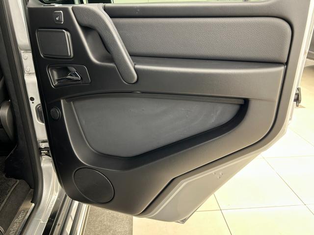Ｇクラス Ｇ３５０ｄ　ラグジュアリーＰＫＧ　サンルーフ　黒革シート　純正ナビ　ＴＶ　リアカメラ　ｈａｒｍａｎｋａｒｄｏｎ　シートヒーター　パワーシート　ＡＣＣ　ＬＫＡ　ＢＳＭ　純正１８インチＡＷ　ＬＥＤヘッドライト（32枚目）