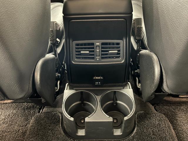 Ｇクラス Ｇ３５０ｄ　ラグジュアリーＰＫＧ　サンルーフ　黒革シート　純正ナビ　ＴＶ　リアカメラ　ｈａｒｍａｎｋａｒｄｏｎ　シートヒーター　パワーシート　ＡＣＣ　ＬＫＡ　ＢＳＭ　純正１８インチＡＷ　ＬＥＤヘッドライト（43枚目）