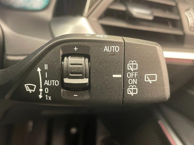 3シリーズ 320d xDriveツーリングハイラインパッケージ ハイラインPKG ドライビングアシストプロフェッショナル ブラックレザーシート シートヒーター 純正ナビ リアビューカメラ パーキングアシスト リバースアシスト ACC LCA アダプティブLED(8枚目)