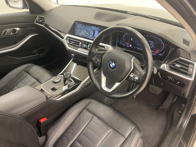 3シリーズ 320d xDriveツーリングハイラインパッケージ ハイラインPKG ドライビングアシストプロフェッショナル ブラックレザーシート シートヒーター 純正ナビ リアビューカメラ パーキングアシスト リバースアシスト ACC LCA アダプティブLED(23枚目)