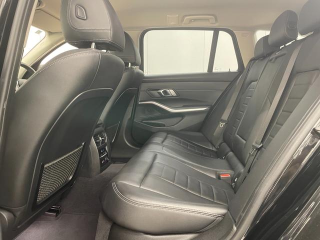 3シリーズ 320d xDriveツーリングハイラインパッケージ ハイラインPKG ドライビングアシストプロフェッショナル ブラックレザーシート シートヒーター 純正ナビ リアビューカメラ パーキングアシスト リバースアシスト ACC LCA アダプティブLED(38枚目)