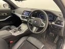 ３２０ｉ　Ｍスポーツ　サンルーフ　コンフォートＰＫＧ　ドライビングアシストプロフェッショナル　アンビエントライト　仇ぷてぃぶＬＥＤ　純正１８インチ　ワイヤレスチャージ　ＡＣＣ　ライトカーペット　ＦＳＲスポイラー　ＥＴＣ（24枚目）