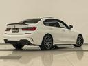 ３２０ｉ　Ｍスポーツ　サンルーフ　コンフォートＰＫＧ　ドライビングアシストプロフェッショナル　アンビエントライト　仇ぷてぃぶＬＥＤ　純正１８インチ　ワイヤレスチャージ　ＡＣＣ　ライトカーペット　ＦＳＲスポイラー　ＥＴＣ（50枚目）