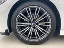 ３２０ｉ　Ｍスポーツ　サンルーフ　コンフォートＰＫＧ　ドライビングアシストプロフェッショナル　アンビエントライト　仇ぷてぃぶＬＥＤ　純正１８インチ　ワイヤレスチャージ　ＡＣＣ　ライトカーペット　ＦＳＲスポイラー　ＥＴＣ（57枚目）