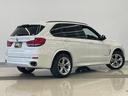 ｘＤｒｉｖｅ　３５ｄ　Ｍスポーツ　アドバンスアクティブＳＦＴＰＫＧ　　セレクトＰＫＧ　パノラマガラスサンルーフ　ダコタレザー黒　シートＨ　ＡＣＣ　前後ＰＤＣ　ナビ　３６０°　ＨＵＤ　サードローシート　衝突軽減Ｂ　　純正１９インチＡＷ(52枚目)