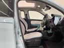 LIBERALAは複数のメーカーのお車をワンストップで乗り比べしていただける輸入車ブランド店舗です。お気軽にお立ち寄りいただき心ゆくまでその性能をご堪能してください。