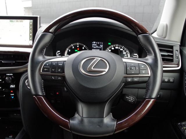 LX570 モデリスタエアロ&マフラー SR 白革 プリクラッシュSFT レーダークルーズ HUD 純正ナビ フルセグ 全方位カメラ 純正エアサス OP21インチAW ヒートヒーター&クーラー電動格納サードシート(7枚目)