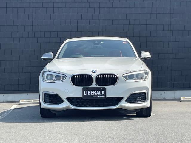 １シリーズ Ｍ１４０ｉ　赤革シート　インテリジェントセーフティ　純正ナビ　Ｂカメラ　コンフォートアクセス　クルーズコントロール　ＰＤＣ　シートヒーター（39枚目）