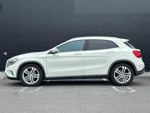 ＧＬＡクラス ＧＬＡ１８０　純正ナビ　Ｂカメラ　フルセグ　キーレスゴー　パワーバックドア　シートヒーター　黒ハーフレザーシート　ＥＴＣ　純正１８インチアルミホイール（47枚目）