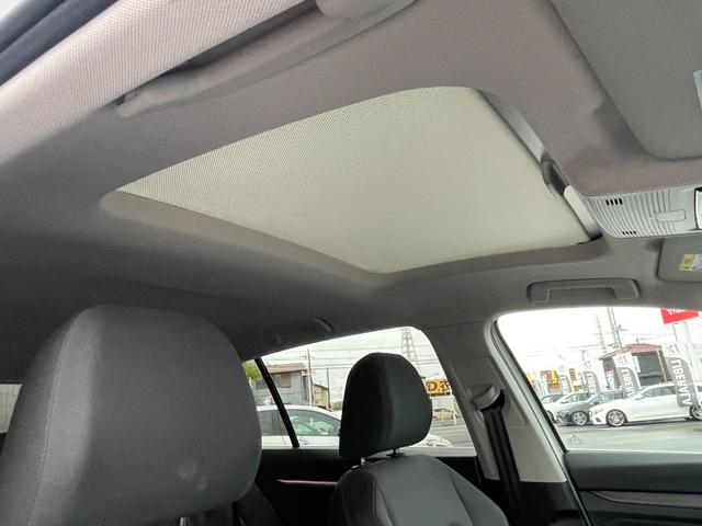 ゴルフ ｅＴＳＩスタイル　サンルーフ　ｈａｒｍａｎ　ｋａｒｄｏｎ　ＡＣＣ　純正ナビ　ａｐｐｌｅ　ｃａｒ　ｐｌａｙ　　ＩＱｌｉｇｈｔ　ヘッドアップディスプレイ　ブラインドスポットモニター　バーチャルコックピット　シートヒーター（12枚目）