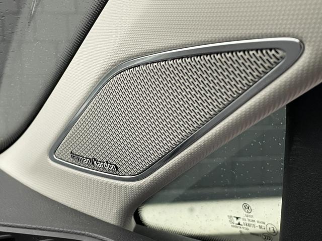 ゴルフ ｅＴＳＩスタイル　サンルーフ　ｈａｒｍａｎ　ｋａｒｄｏｎ　ＡＣＣ　純正ナビ　ａｐｐｌｅ　ｃａｒ　ｐｌａｙ　　ＩＱｌｉｇｈｔ　ヘッドアップディスプレイ　ブラインドスポットモニター　バーチャルコックピット　シートヒーター（13枚目）