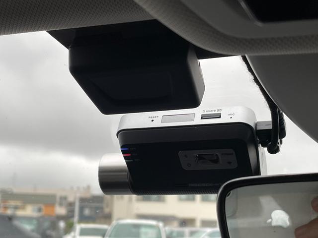 ゴルフ ｅＴＳＩスタイル　サンルーフ　ｈａｒｍａｎ　ｋａｒｄｏｎ　ＡＣＣ　純正ナビ　ａｐｐｌｅ　ｃａｒ　ｐｌａｙ　　ＩＱｌｉｇｈｔ　ヘッドアップディスプレイ　ブラインドスポットモニター　バーチャルコックピット　シートヒーター（27枚目）