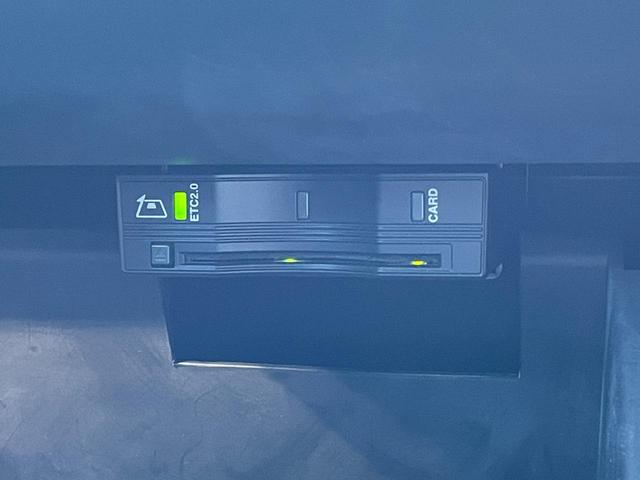 ジープ・コンパス リミテッド ワンオーナー 黒革シート アダプティブクルーズコントロール 純正ナビ バックカメラ Apple Car Play ブラインドスポットモニター シートヒーター パークアシスト クリアランスソナー ETC(24枚目)