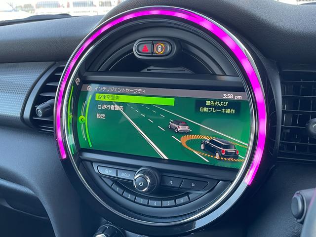 ＭＩＮＩ クーパー　１オーナー　純正ナビ　バックカメラ　インテリジェントセーフティー　コンフォートアクセス　パークディスタンスコントロール　パークアシスト　純正１５インチアルミホイール　ＬＥＤヘッドライト　ＥＴＣ（15枚目）