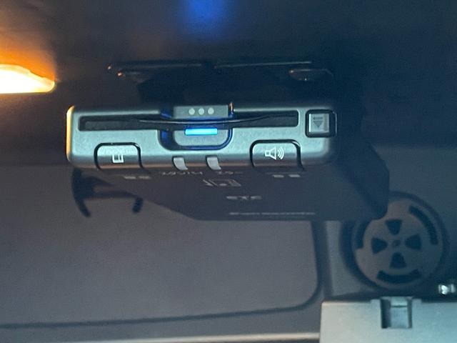 ＭＩＮＩ クーパー　１オーナー　純正ナビ　バックカメラ　インテリジェントセーフティー　コンフォートアクセス　パークディスタンスコントロール　パークアシスト　純正１５インチアルミホイール　ＬＥＤヘッドライト　ＥＴＣ（23枚目）