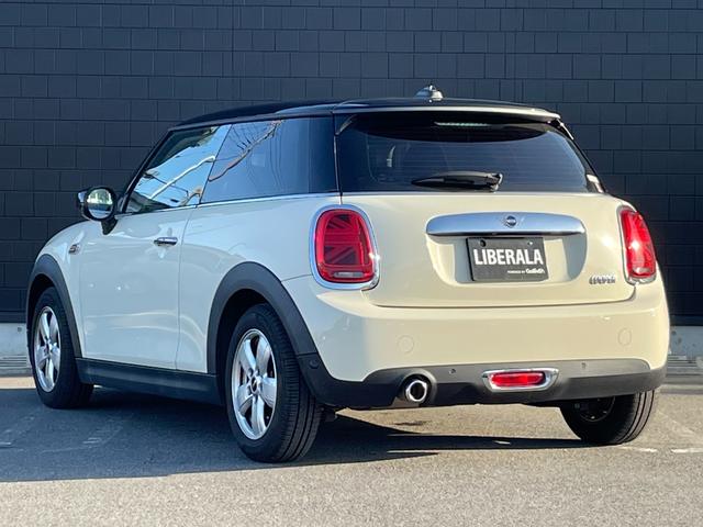 ＭＩＮＩ クーパー　１オーナー　純正ナビ　バックカメラ　インテリジェントセーフティー　コンフォートアクセス　パークディスタンスコントロール　パークアシスト　純正１５インチアルミホイール　ＬＥＤヘッドライト　ＥＴＣ（40枚目）