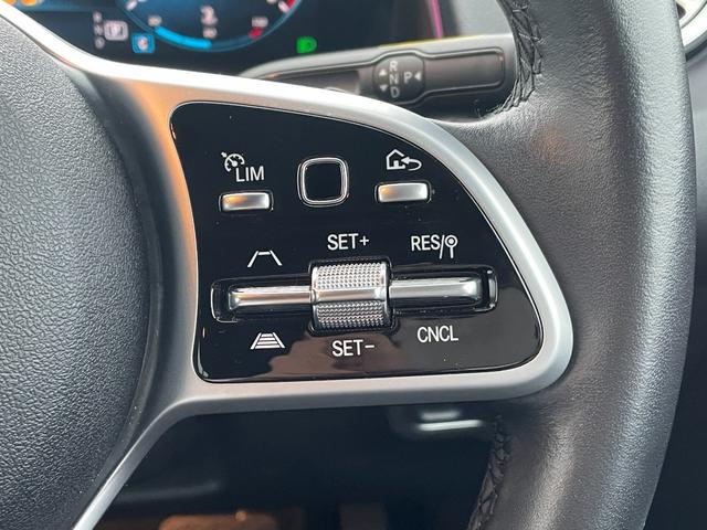 ＧＬＢ ＧＬＢ２００ｄ　４マチック　パノラマサンルーフ　レザーエクスクルーシブＰＫＧ　アドバンスドＰＫＧ　ＡＣＣ　純正ナビ　６４色アンビエントライト　ＨＵＤ　シートヒーター　レーンキープ　純正１７インチアルミホイール　ＬＥＤヘッドライト（7枚目）